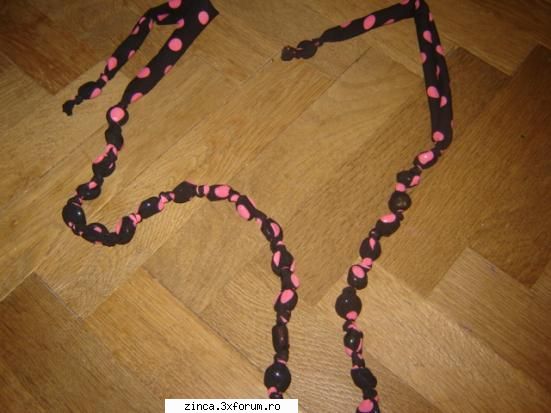 eu fac margele frumoase si trendy. si cercei la fel de frumosi ca margelele. am postat aici ca sa